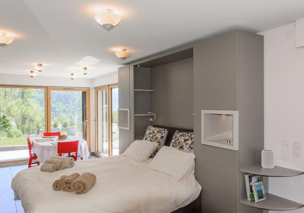 In The Heart Of Nature With An Unique View Apartment *